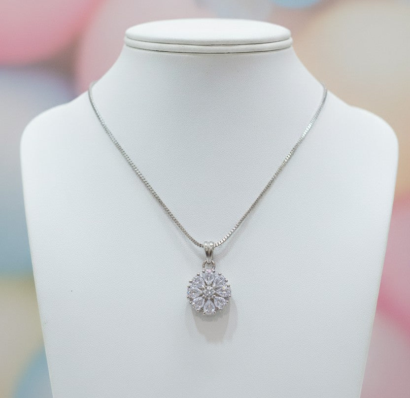 Celestial Bloom Chain (Round White)