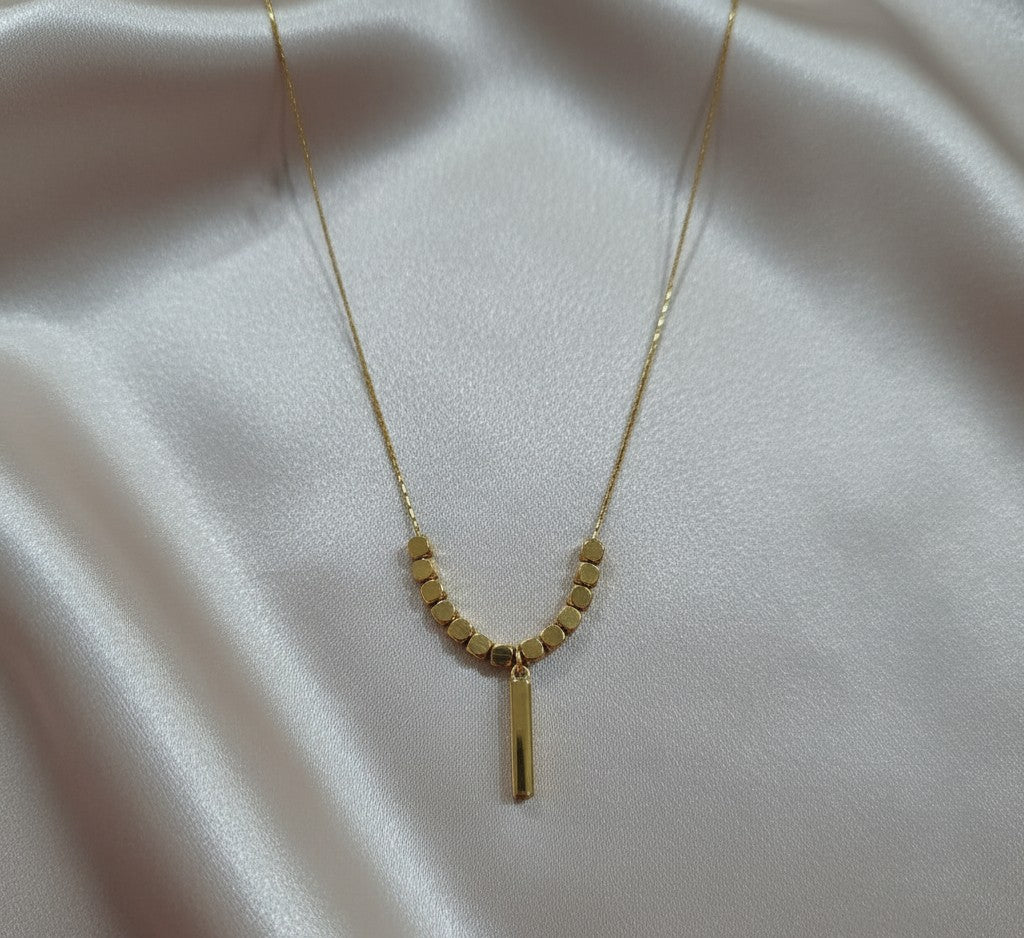 Elyra Gold Bar Chain