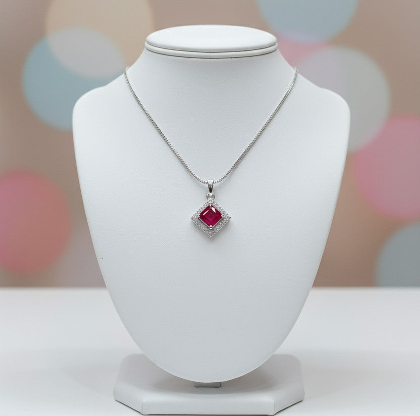 Scarlet Glow Chain (Diamond Red)