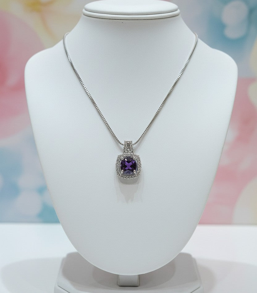 Scarlet Glow Chain (Round Navy Blue)