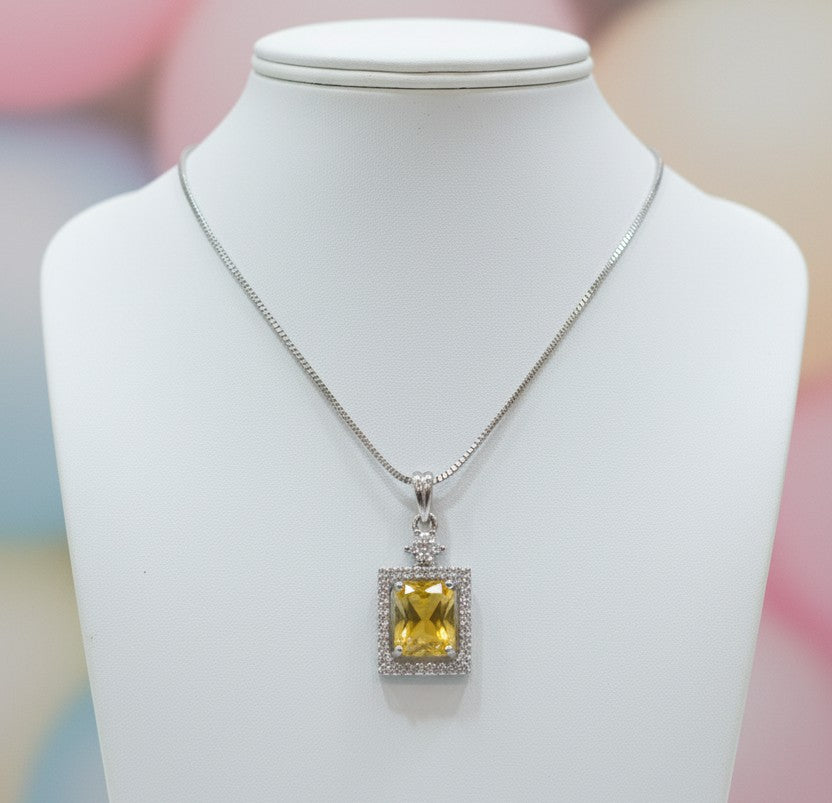 Scarlet Glow Chain (Yellow)