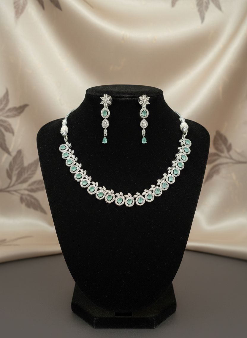 The Halo Nocturne Necklace