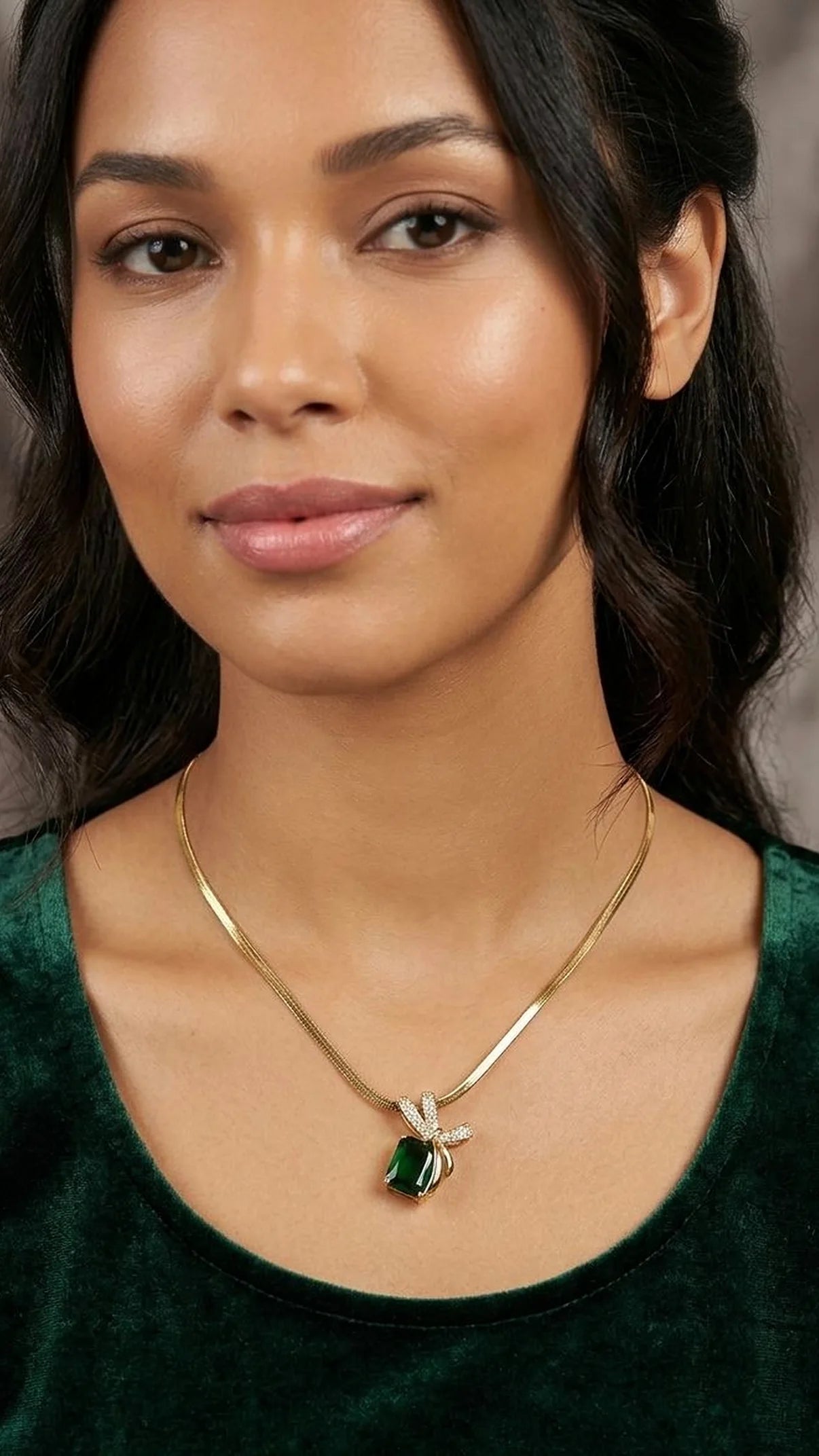 The Empress Ribbon Emerald Pendant